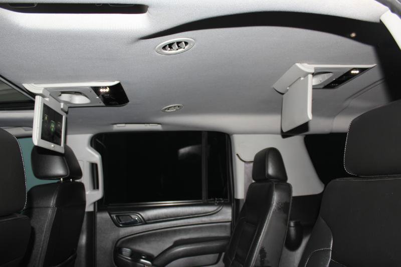 Used 2017 Chevrolet Suburban LT RWD image 45