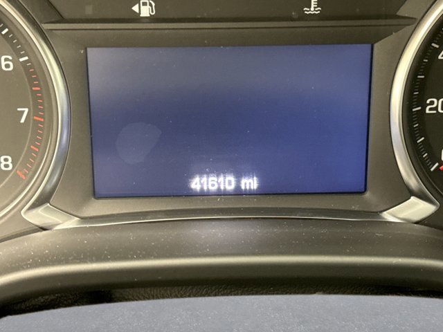 Used 2023 GMC Acadia SLE w/ Driver Convenience Package image 9