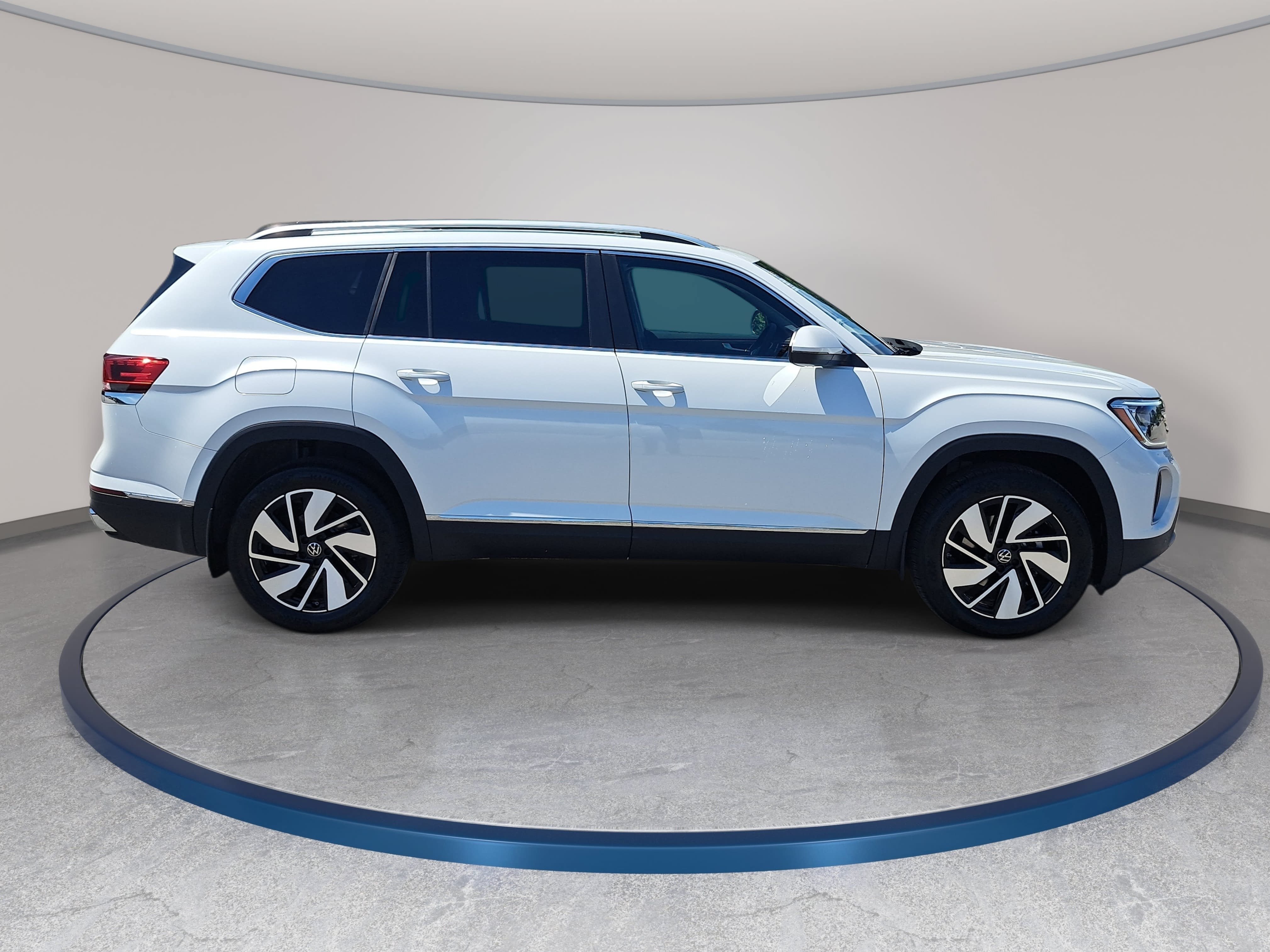 New 2026 Volkswagen Atlas SEL AWD/4WD image 4