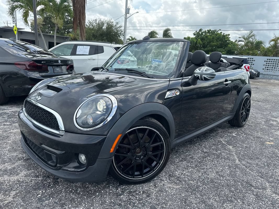 Used 2015 MINI Cooper S FWD image 9
