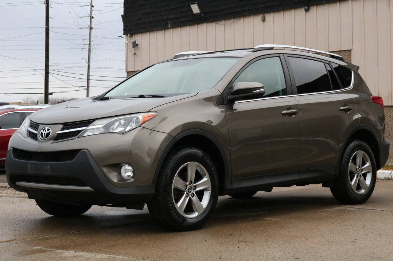 Used 2015 Toyota RAV4 XLE image 16