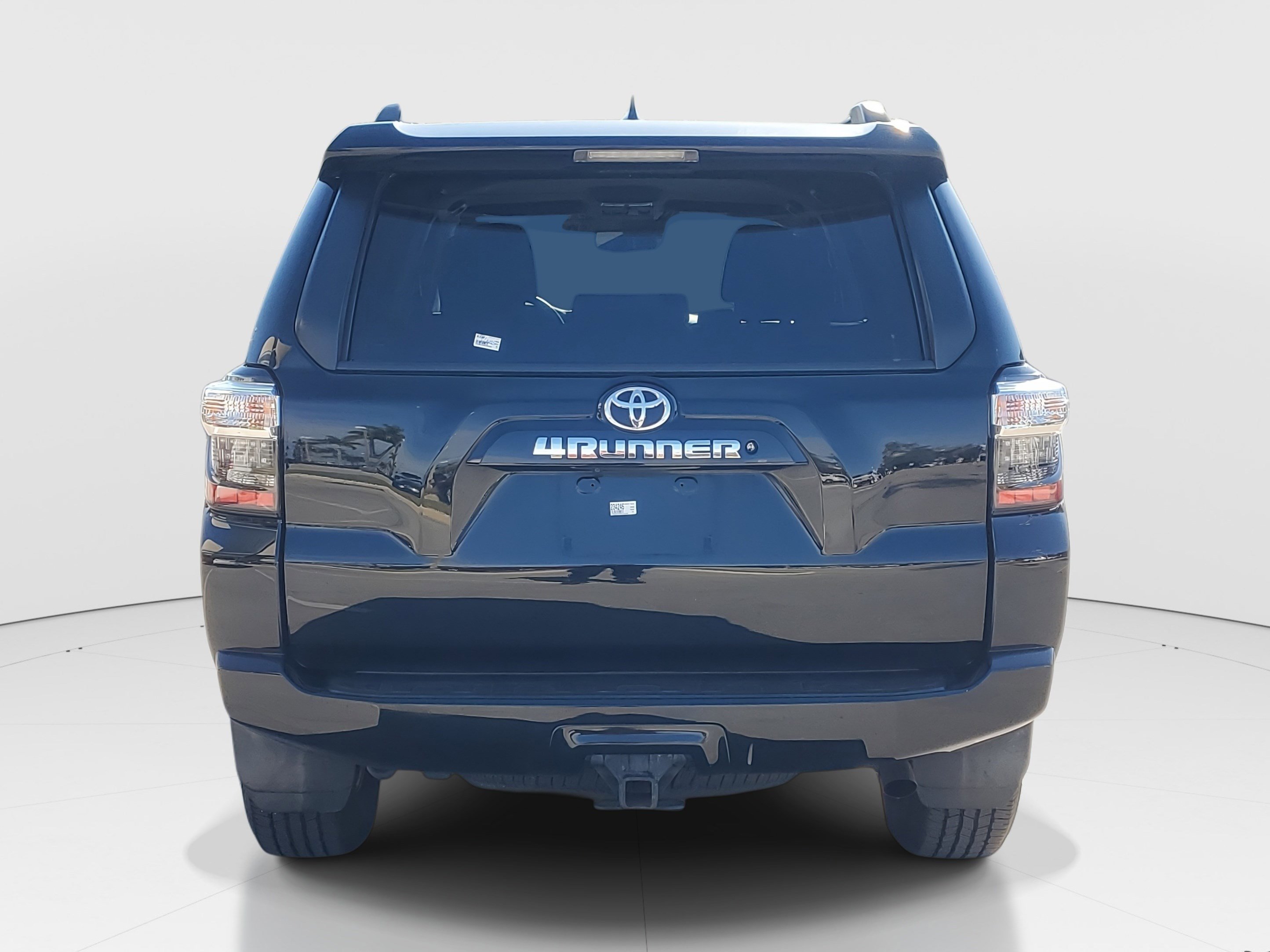 Used 2021 Toyota 4Runner SR5 image 4
