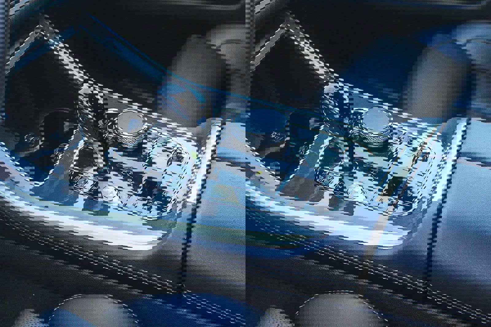 Certified 2023 BMW X5 xDrive45e w/ Parking Assistance Package image 19