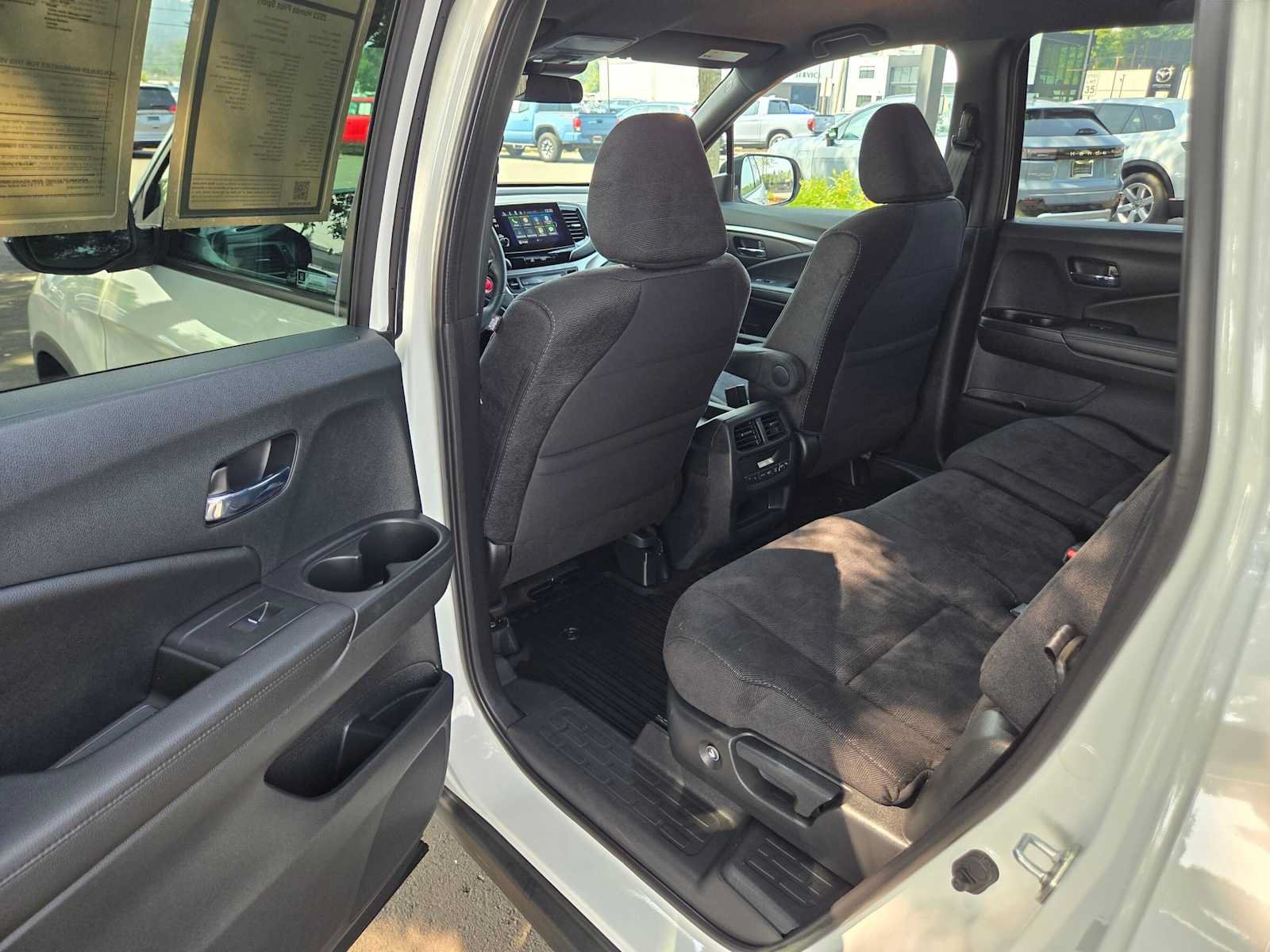 Used 2022 Honda Pilot Sport image 15