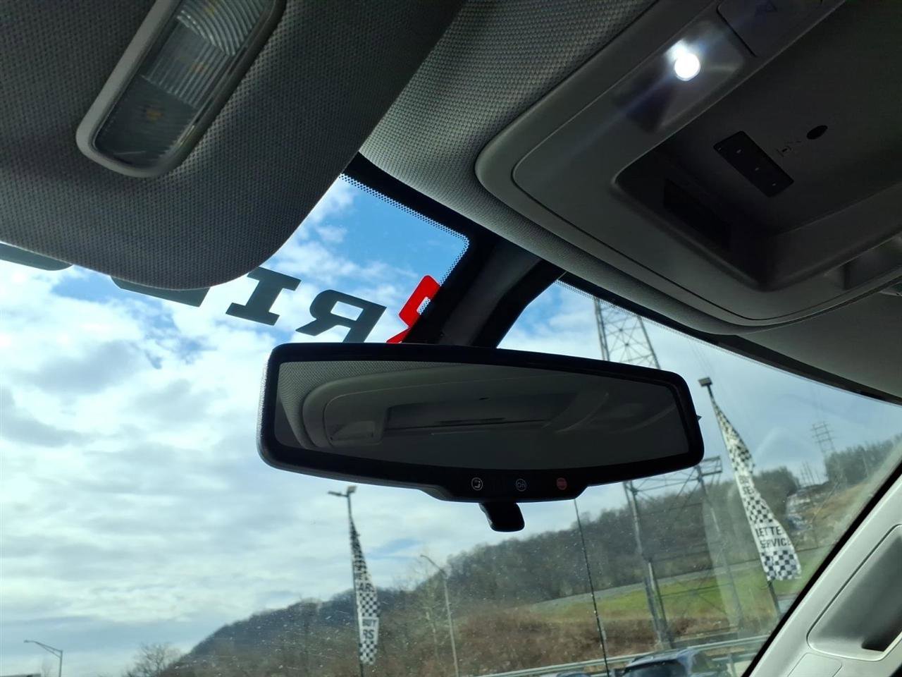 Used 2017 GMC Sierra 1500 SLE w/ SLE Value Package image 15