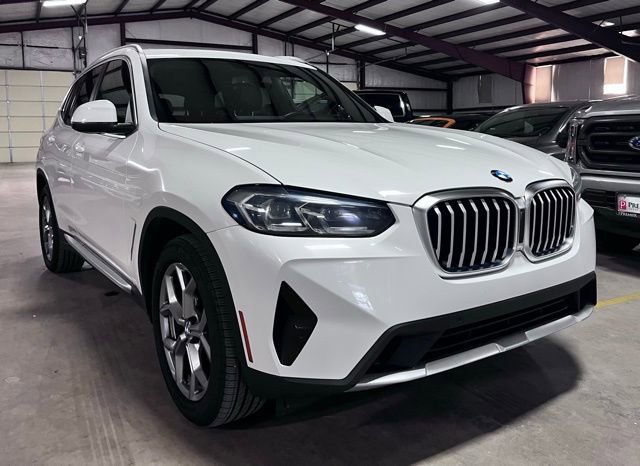 Used 2024 BMW X3 xDrive30i w/ Premium Essential Package image 1