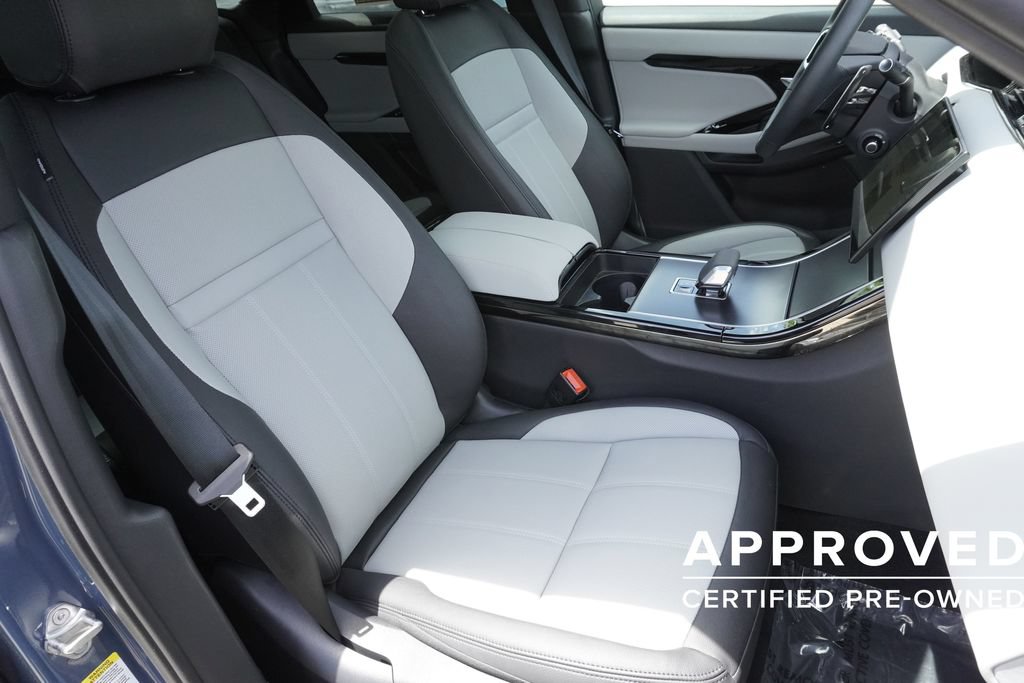Used 2026 Land Rover Range Rover Evoque Dynamic SE AWD/4WD image 24