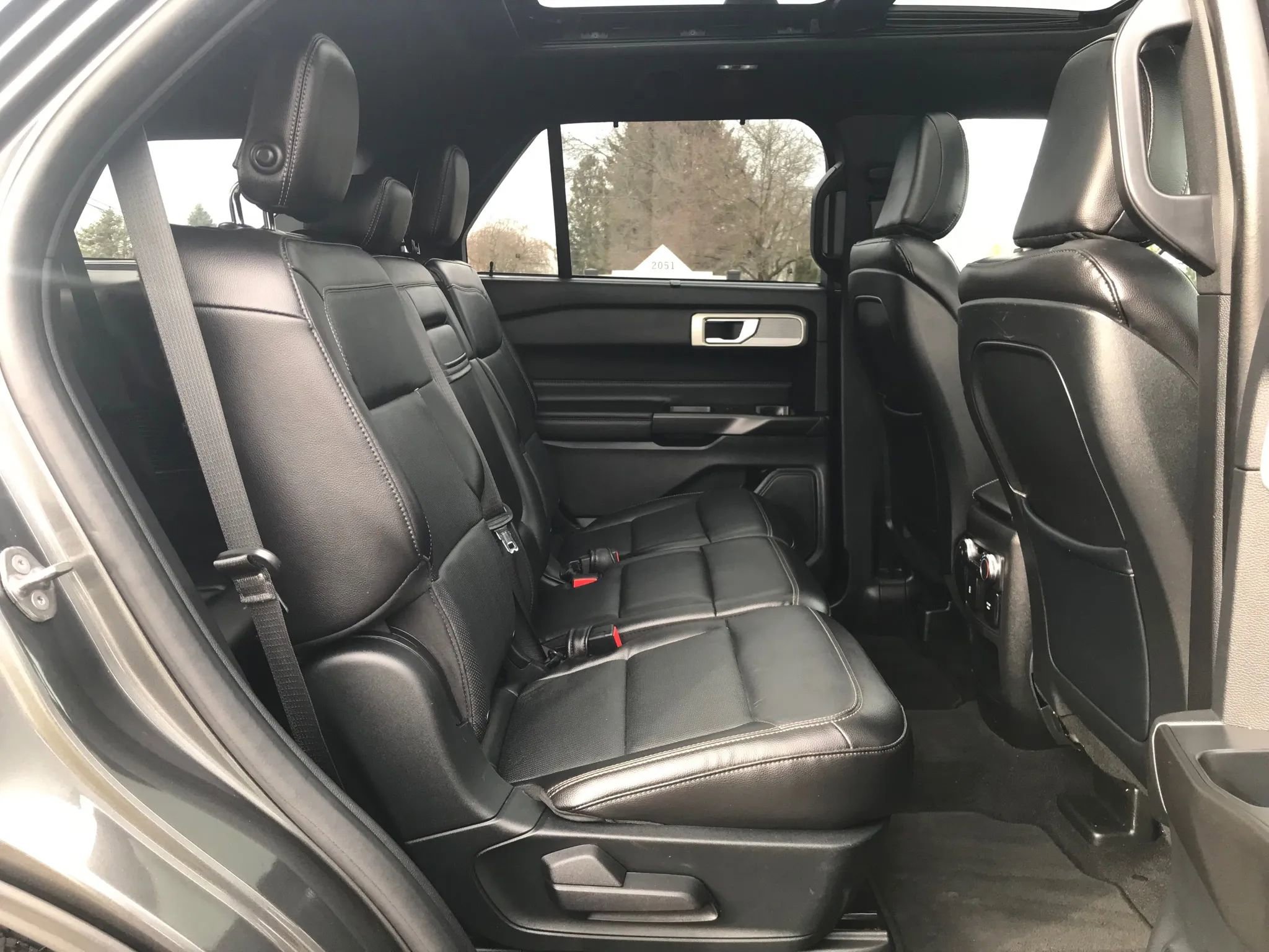 Used 2020 Ford Explorer Limited w/ Class III Trailer Tow Package image 61