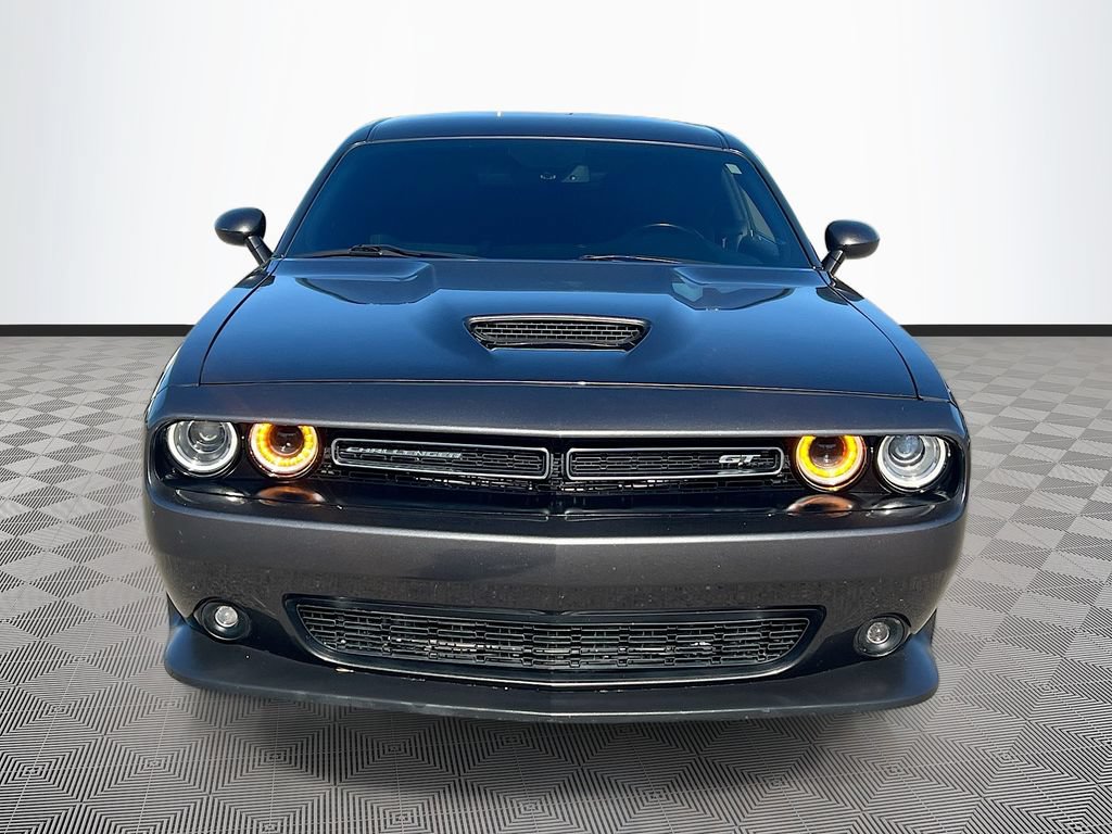 Used 2022 Dodge Challenger GT RWD image 2