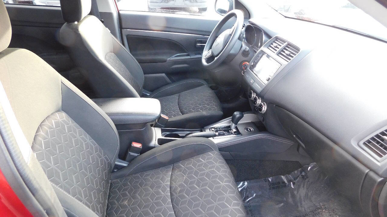 Used 2024 Mitsubishi Outlander Sport AWD image 25