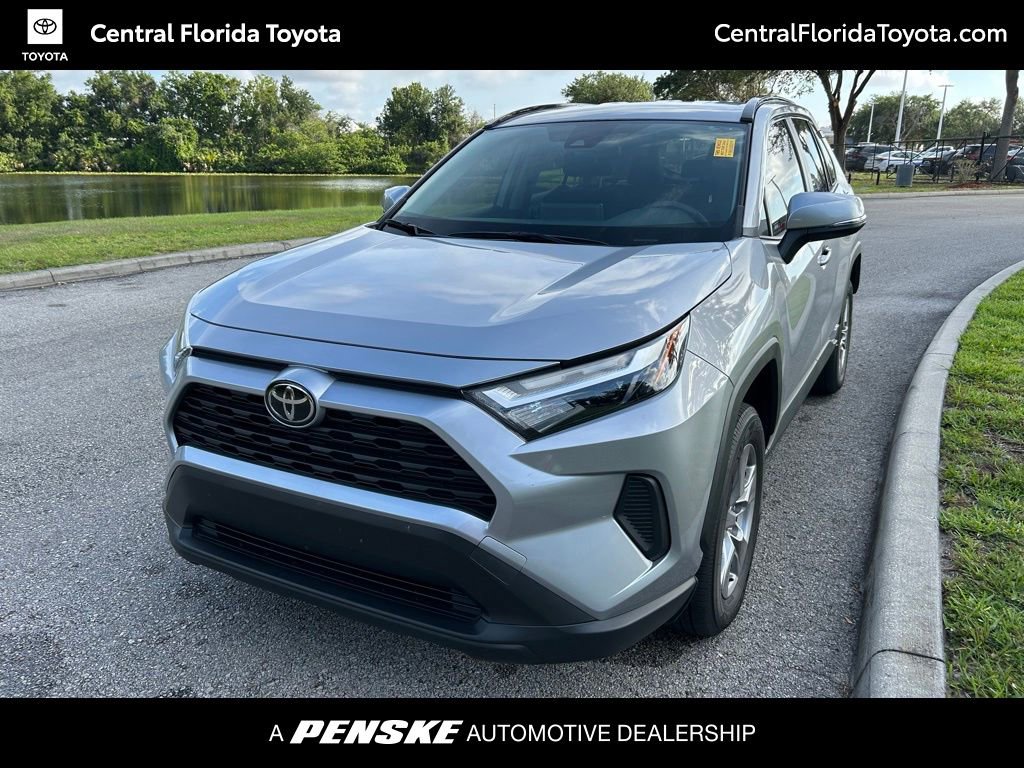Used 2025 Toyota RAV4 LE AWD/4WD image 1