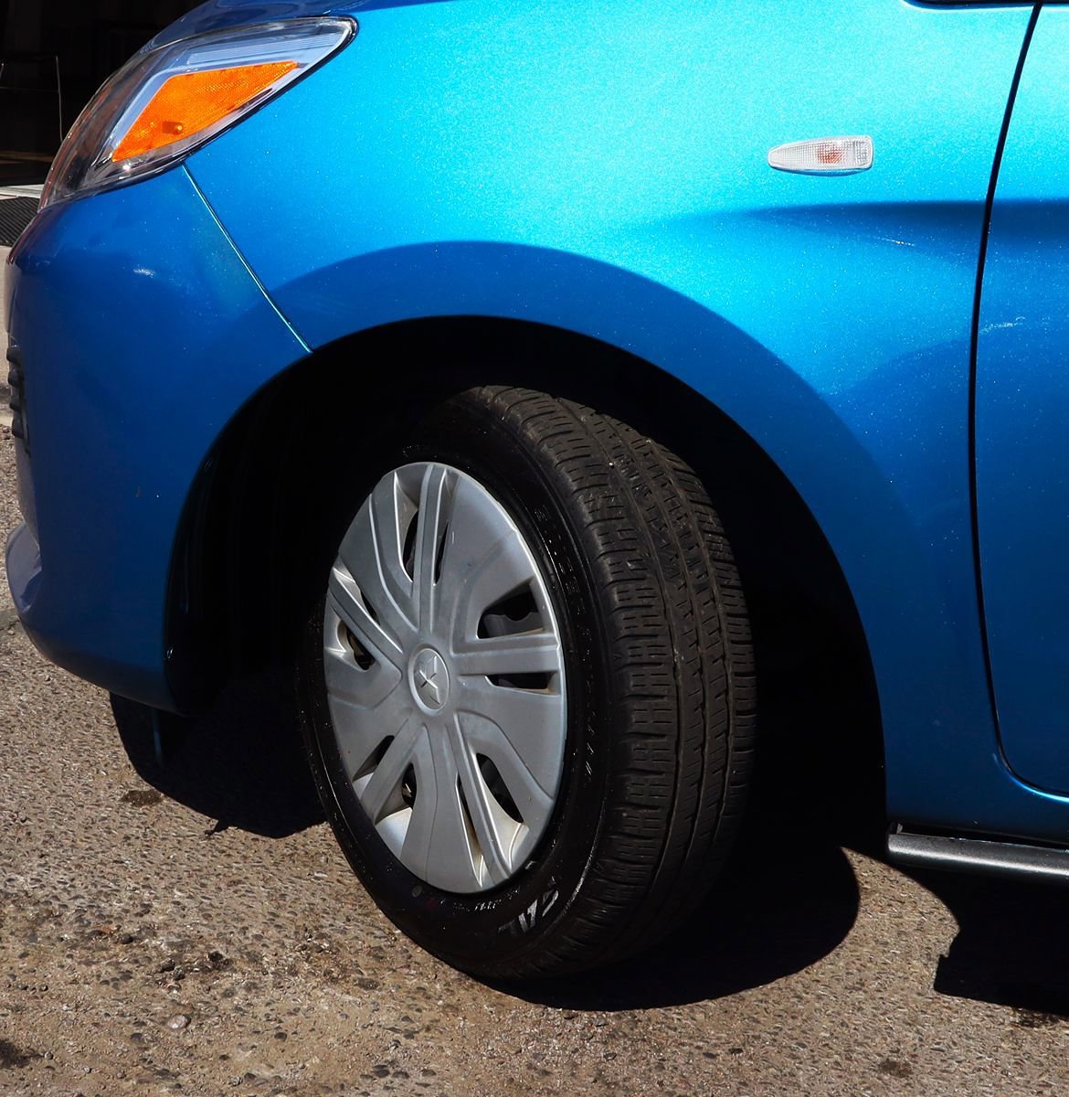 Used 2024 Mitsubishi Mirage ES FWD image 5