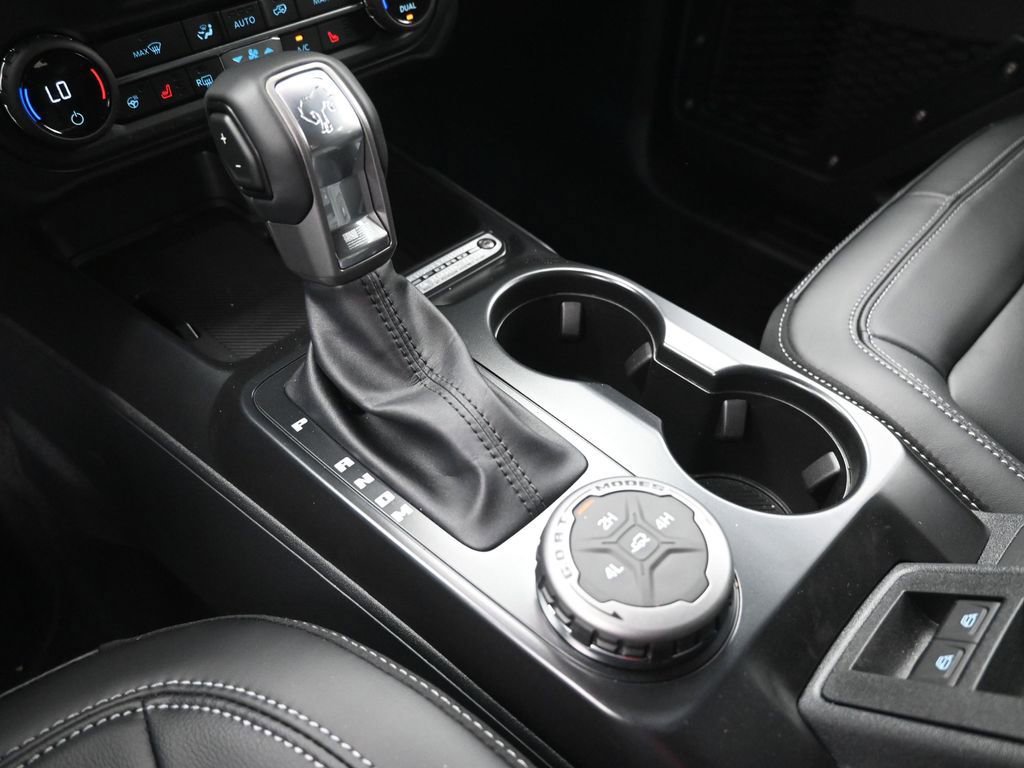 New 2026 Ford Bronco Outer Banks image 9