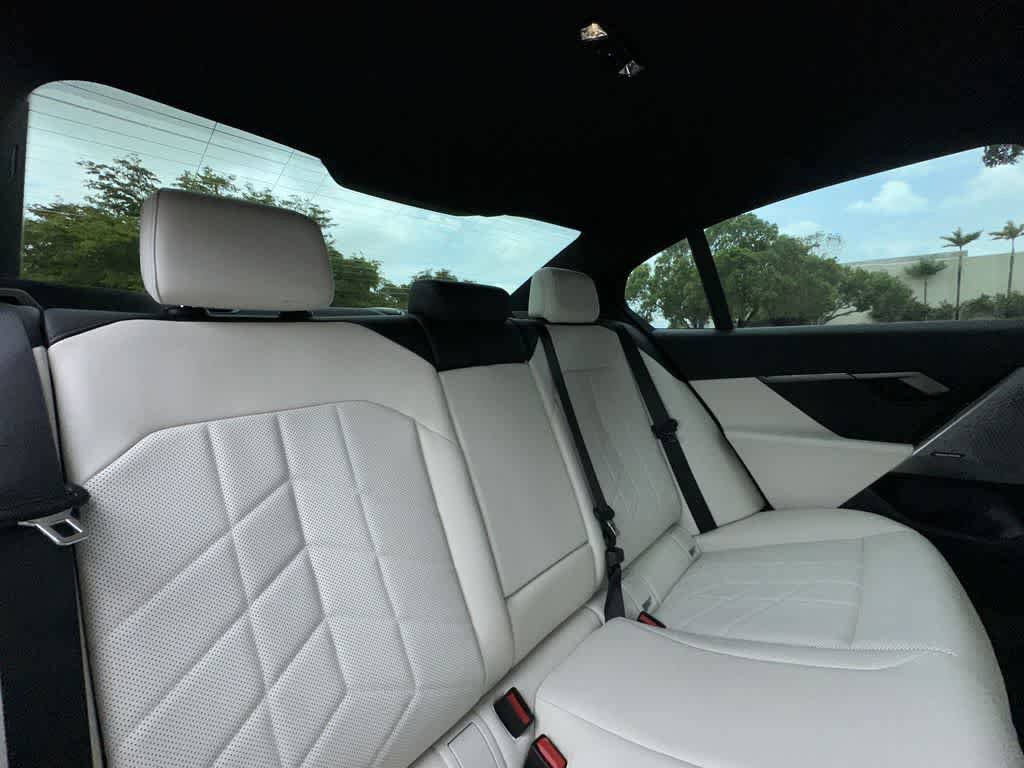 Used 2026 BMW 530i w/ M Sport Package RWD image 26