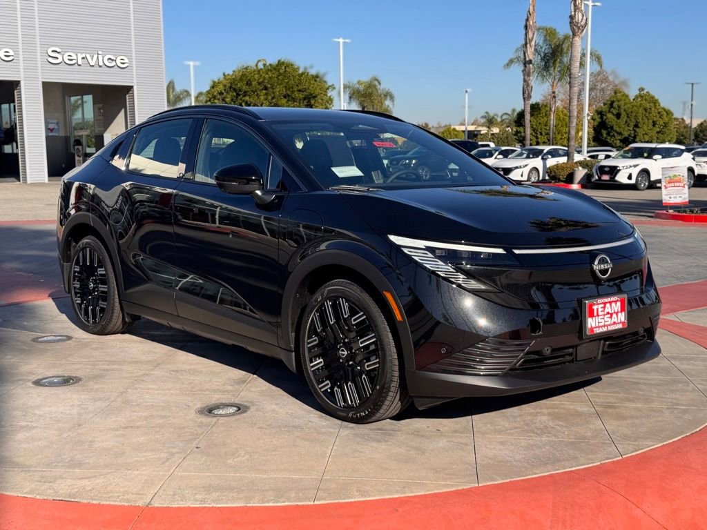 New 2026 Nissan Leaf Platinum+ image 2