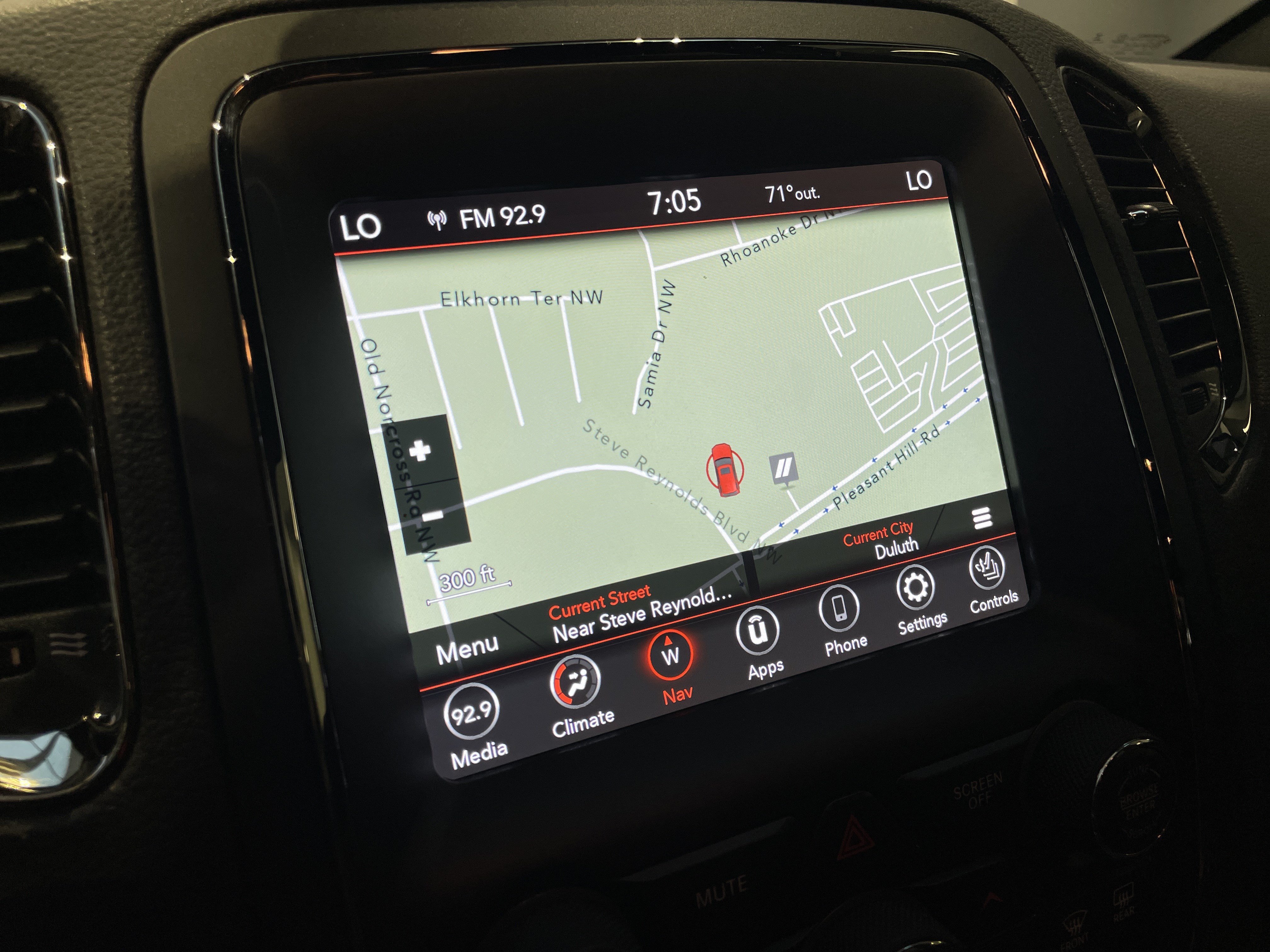 Used 2020 Dodge Durango R/T w/ Blacktop Package RWD image 29