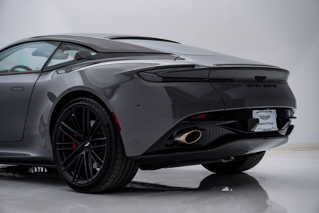 Used 2024 Aston Martin DB12 Coupe image 11