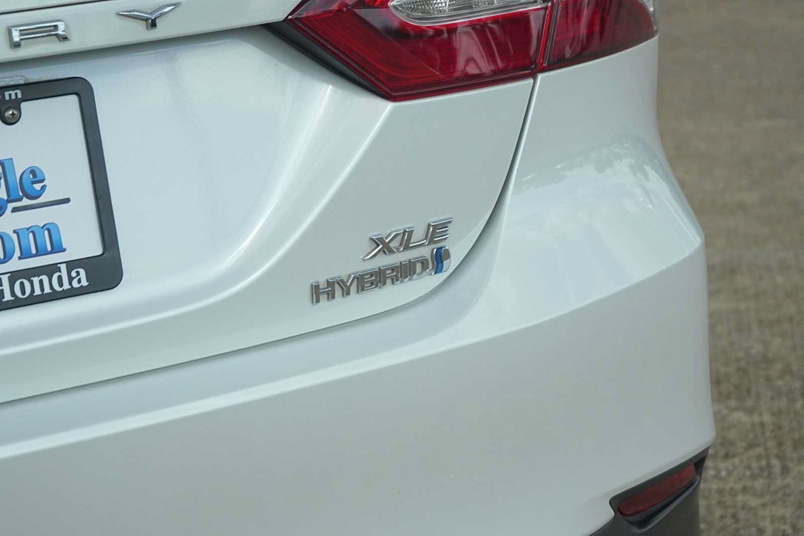 Used 2020 Toyota Camry XLE FWD image 8