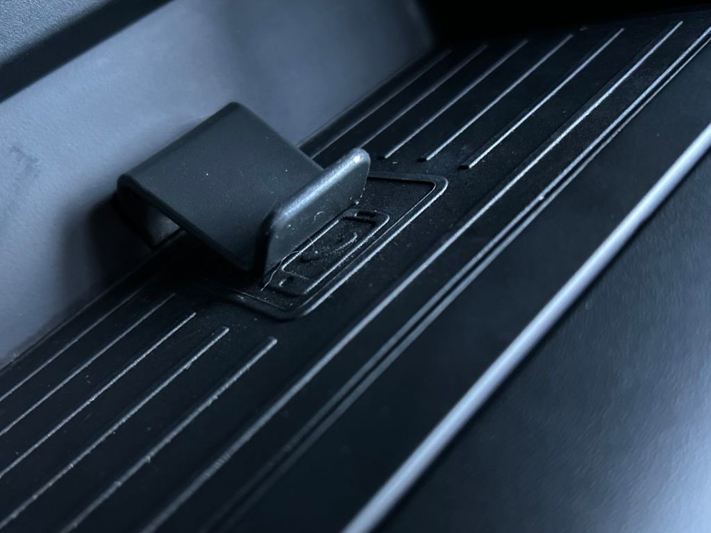 Used 2023 Audi Q4 e-tron Premium Plus w/ Premium Plus image 37