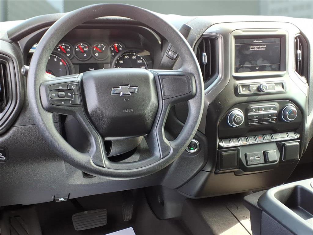 Used 2025 Chevrolet Silverado 1500 Custom Trail Boss w/ Turbomax Blackout Package image 17