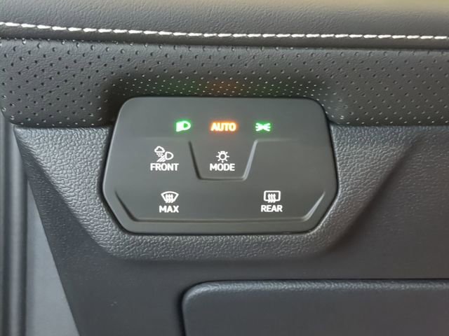 New 2026 Volkswagen Atlas SE image 25