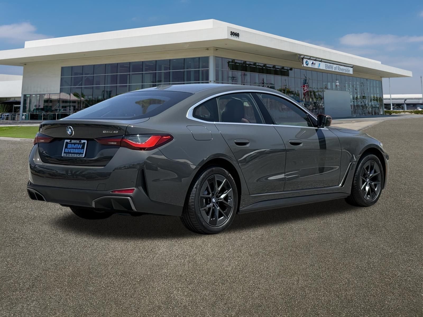 New 2026 BMW i4 eDrive40 w/ Driving Assistance Package RWD image 10