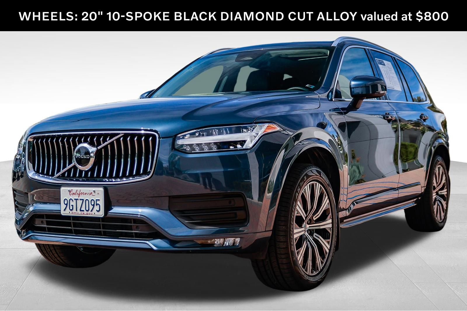 Used 2023 Volvo XC90 B5 Core image 3