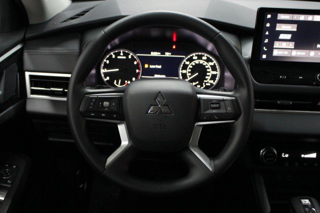 New 2026 Mitsubishi Outlander ES FWD image 21