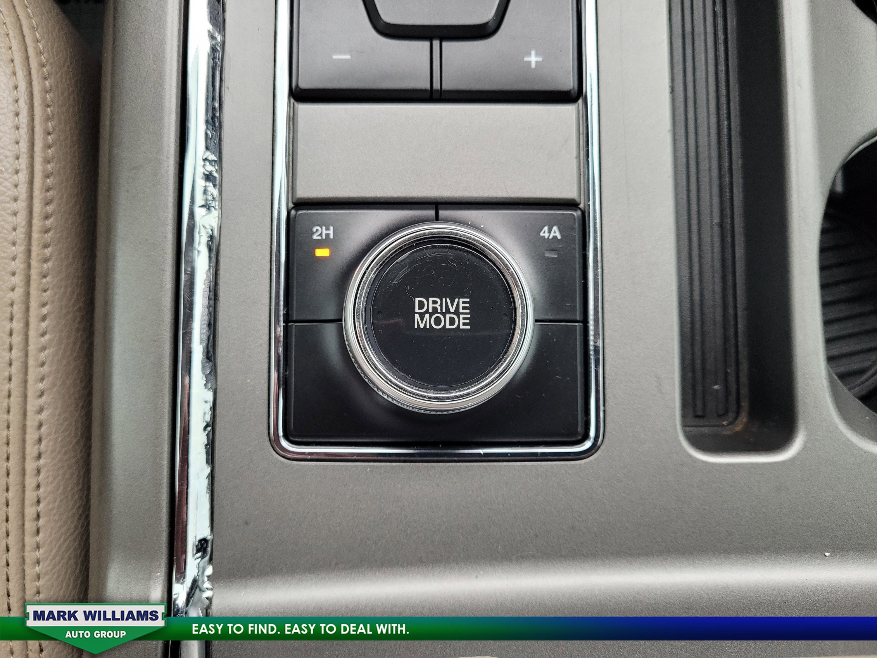 Certified 2019 Ford Expedition XLT w/ Equipment Group 201A image 27