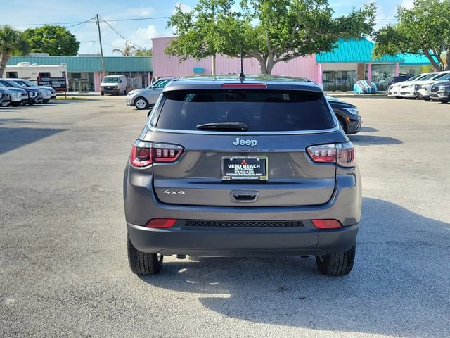 Used 2023 Jeep Compass Sport image 5