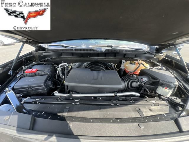 Used 2022 Chevrolet Suburban High Country image 35