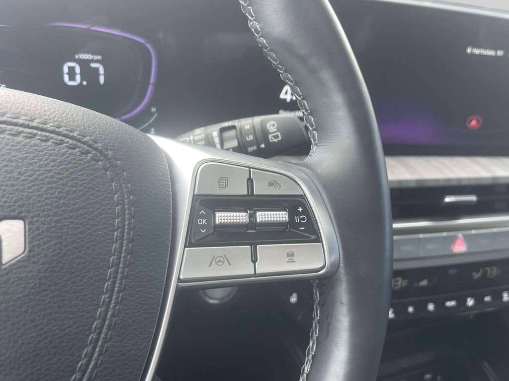 Used 2024 Kia Telluride EX image 23