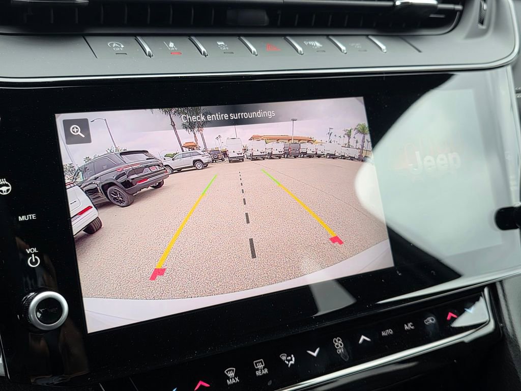 New 2026 Jeep Grand Cherokee Limited w/ Limited Altitude Package image 16