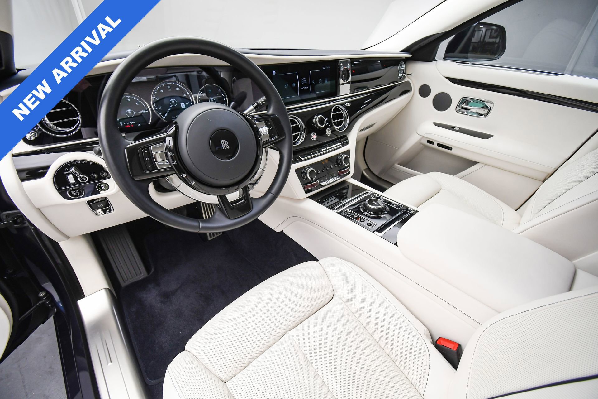 Used 2023 Rolls-Royce Ghost image 12