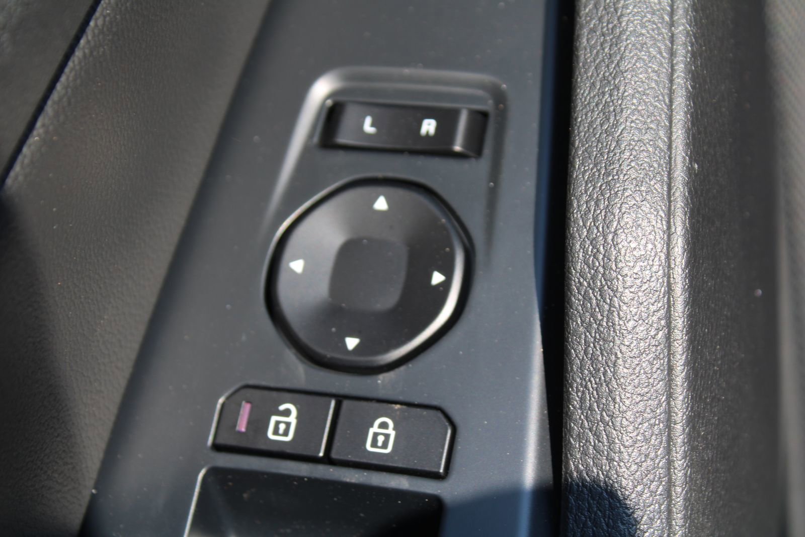 New 2026 Kia Sportage X-Line image 21