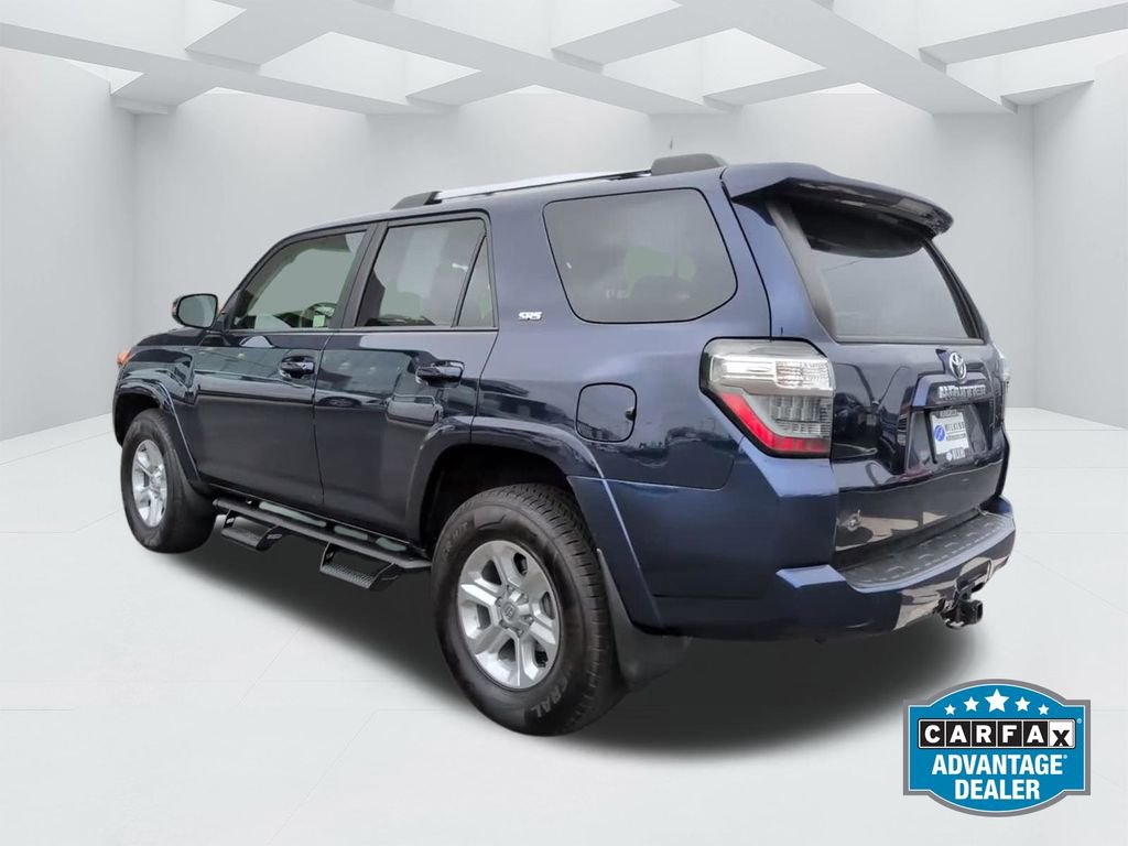 Used 2022 Toyota 4Runner SR5 Premium w/ Moonroof Package AWD/4WD image 7