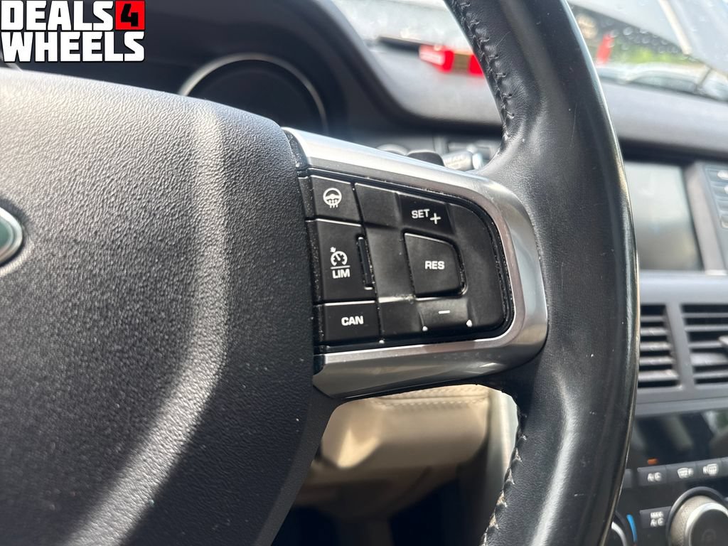 Used 2016 Land Rover Discovery Sport HSE AWD/4WD image 34