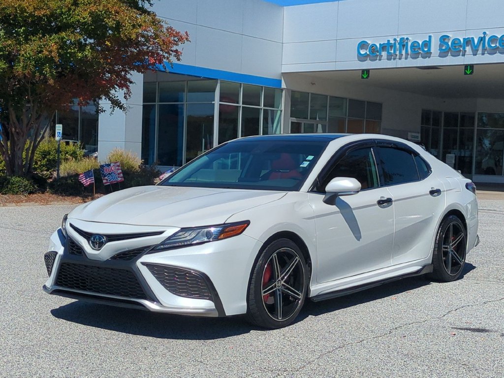 Used 2021 Toyota Camry XSE FWD image 7