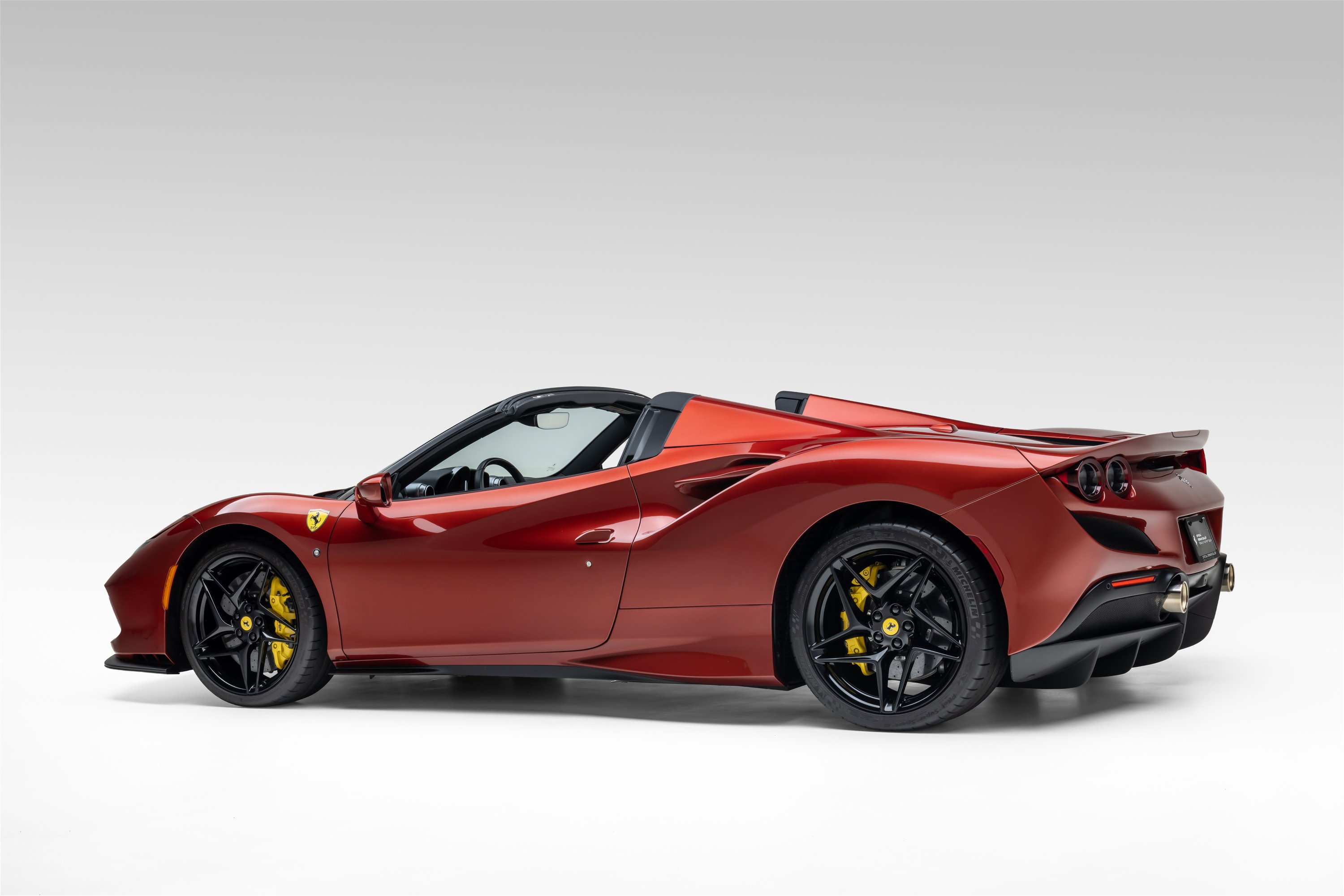 Certified 2022 Ferrari F8 Tributo RWD image 9
