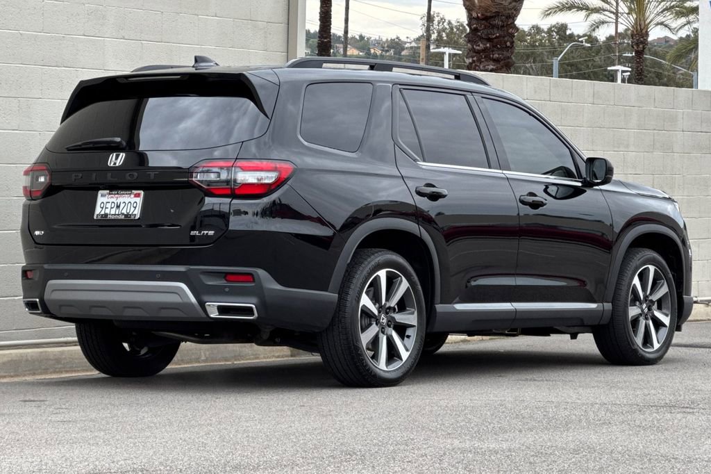 Certified 2023 Honda Pilot Elite image 8