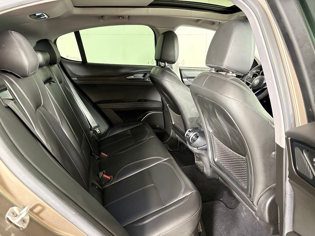 Used 2019 Alfa Romeo Stelvio w/ Nero Edizione RWD image 19