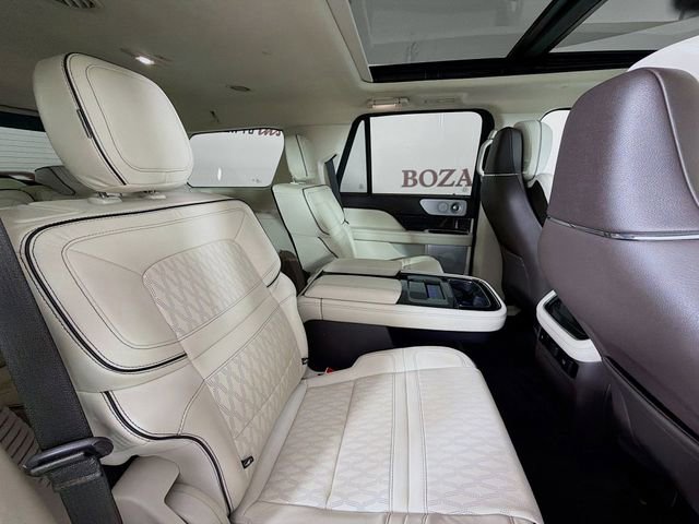 Certified 2022 Lincoln Navigator Black Label AWD/4WD image 35