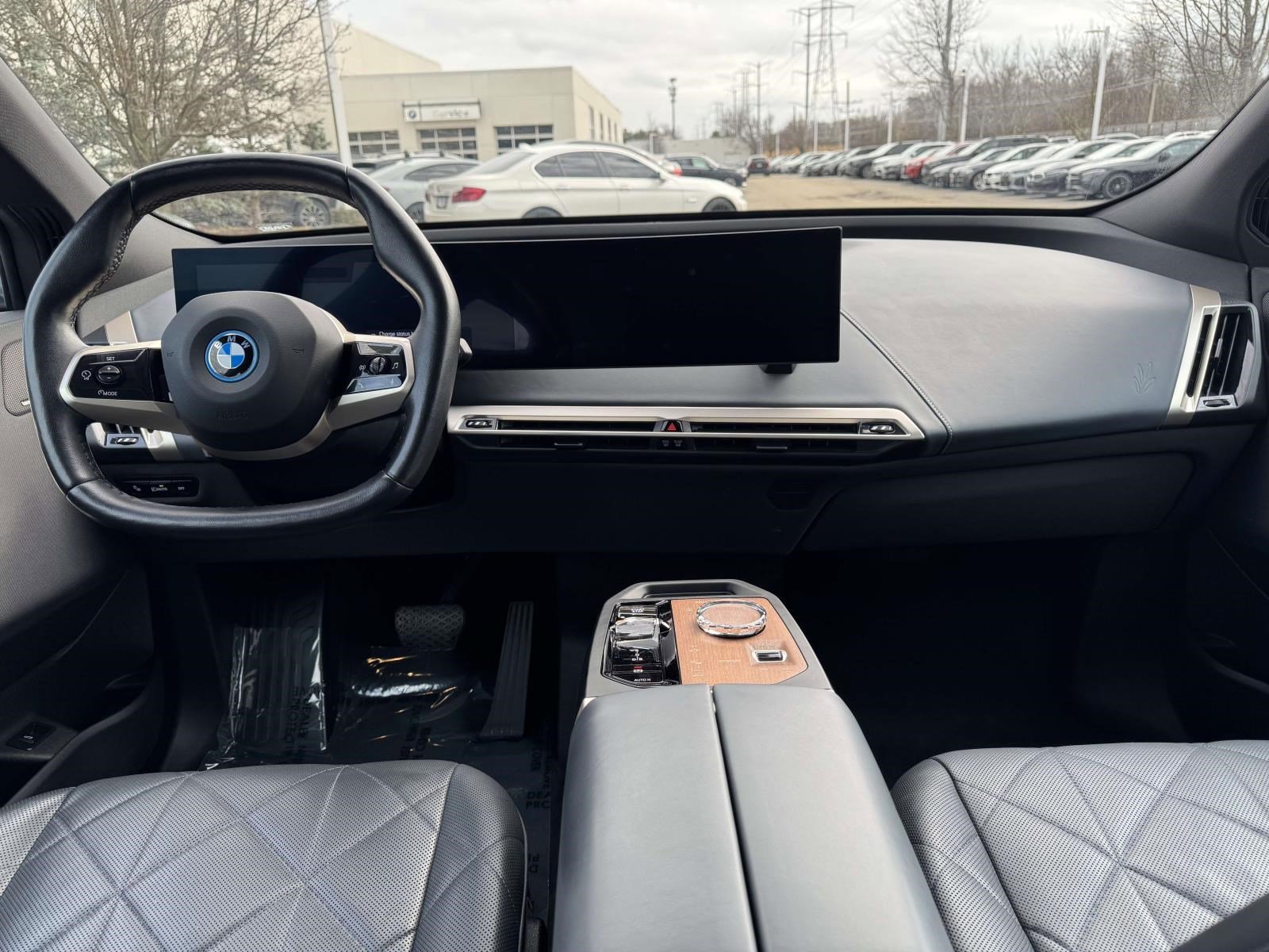 Certified 2023 BMW iX xDrive50 w/ Premium Package image 15