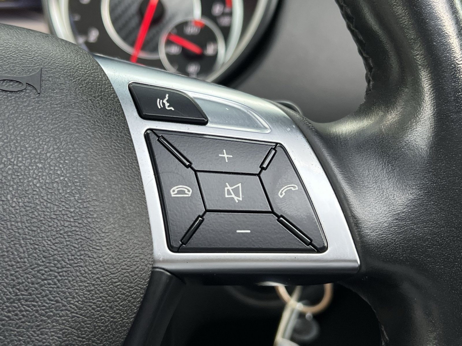 Used 2016 Mercedes-Benz G 63 AMG 4MATIC image 38