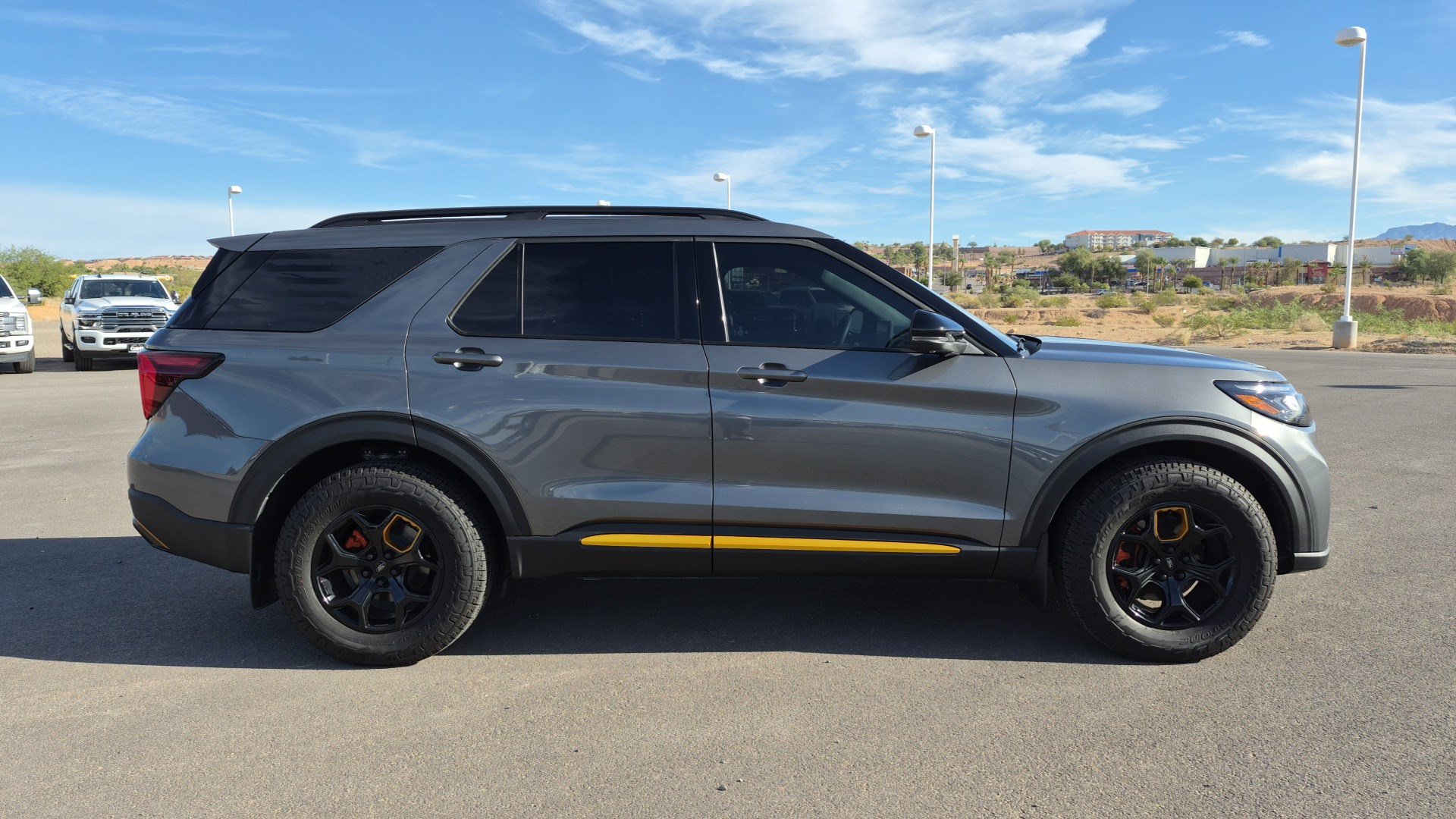 Used 2026 Ford Explorer Tremor w/ Tremor Ultimate Package AWD/4WD image 2