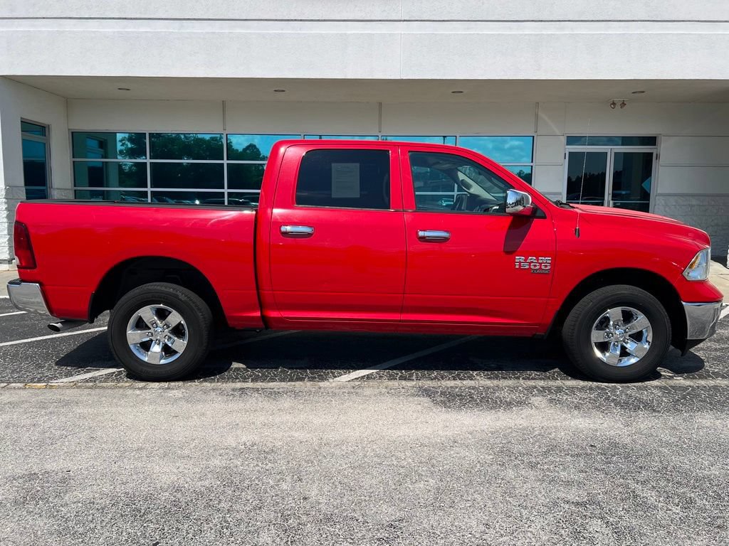 Used 2022 RAM 1500 Classic SLT AWD/4WD video 3