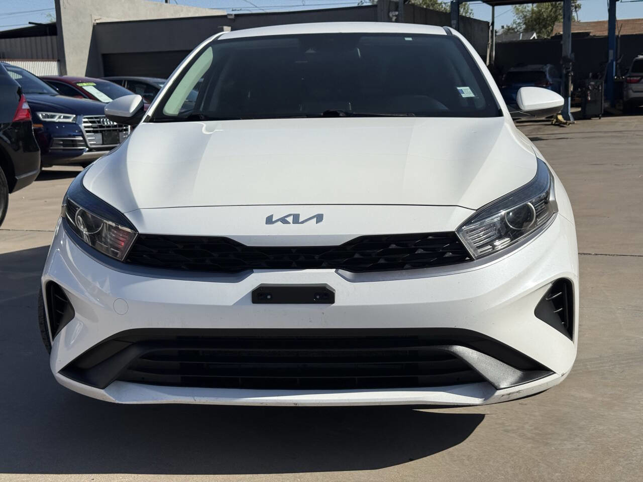Used 2022 Kia Forte LXS image 2