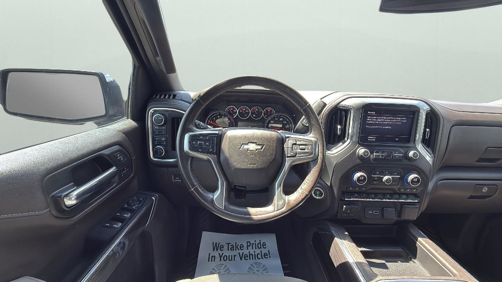 Used 2022 Chevrolet Silverado 1500 LTZ w/ Z71 Off-Road Package image 12