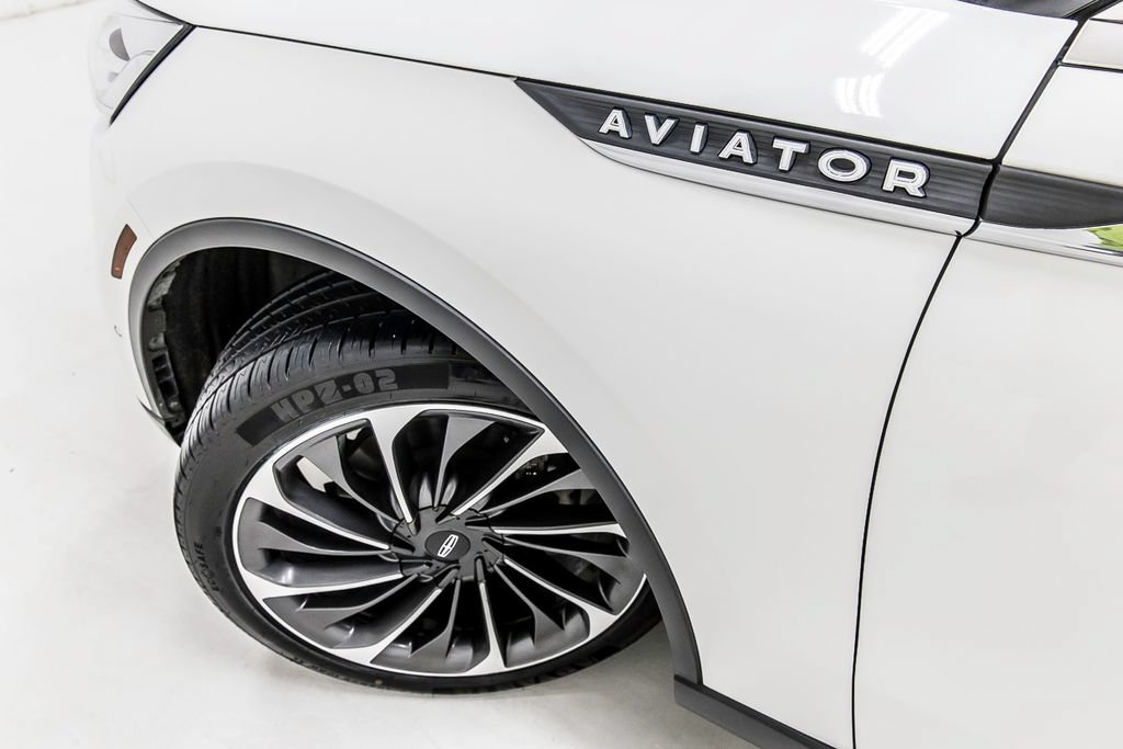 Used 2020 Lincoln Aviator Reserve w/ Equipment Group 202A AWD/4WD image 11