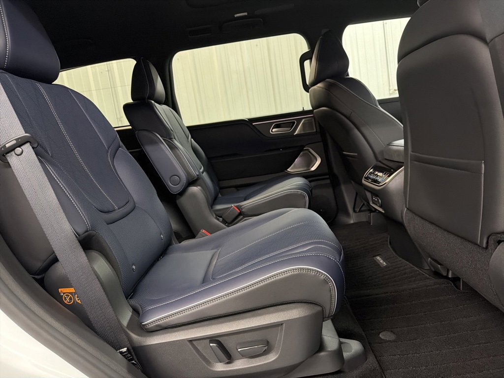 New 2026 INFINITI QX80 4WD image 34